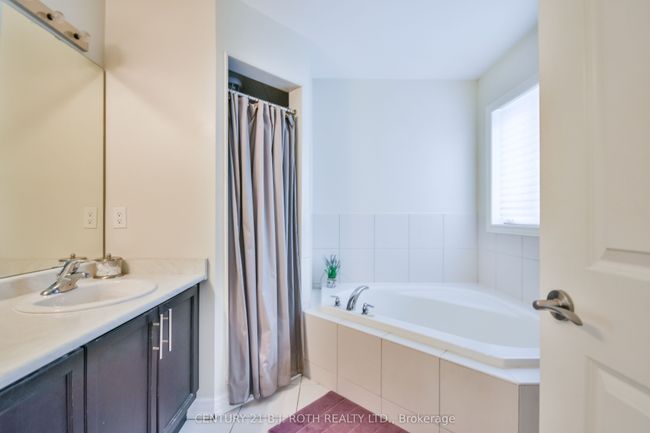 212 Maplewood Dr, House other with 3 bedrooms, 3 bathrooms and 4 parking in Angus ON | Image 27