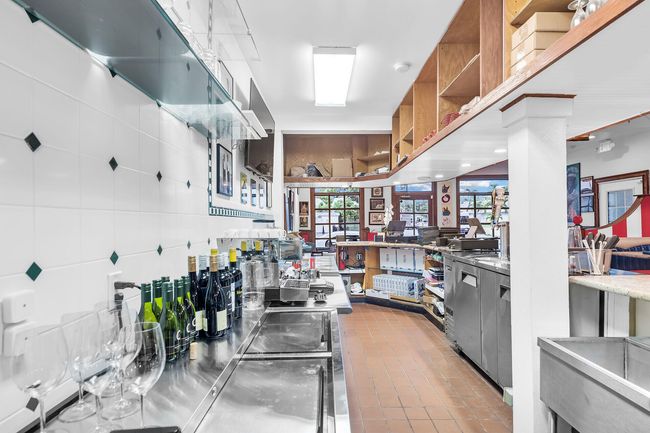 1110 rest front work space | Image 13