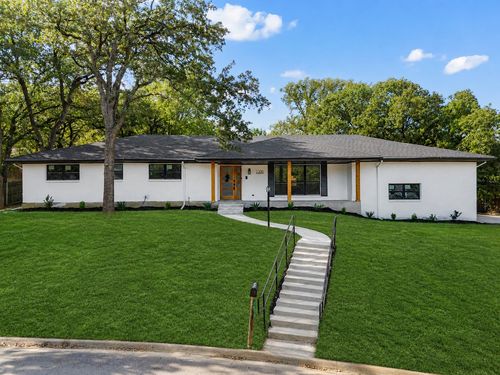 1200 Tanglewood Trl, Euless, TX, 76040-5962 | Card Image
