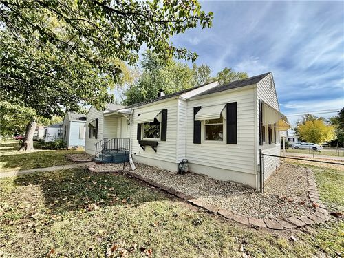 1451 W Marietta St, Decatur, IL, 62522-1452 | Card Image