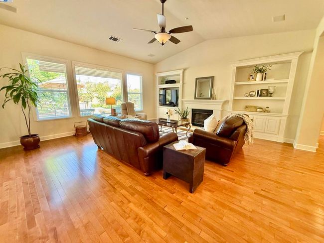 2381 Allegro St, House other with 4 bedrooms, 3 bathrooms and 3 parking in Livermore CA | Image 14