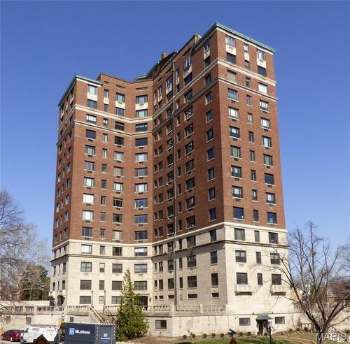 15e-410 N Newstead Ave, Saint Louis, MO, 63108-2642 | Card Image
