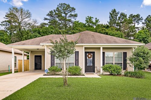 32420 Creek Pointe Dr, Denham Springs, LA, 70726-1846 | Card Image