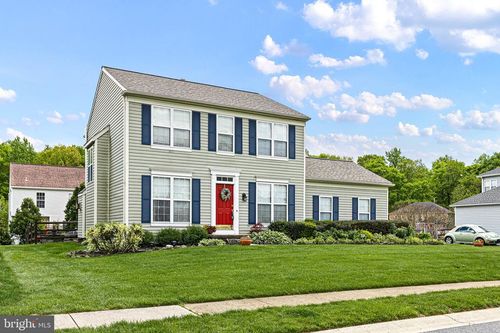 11 Buttonwood Ct, Newark, DE, 19702-2742 | Card Image