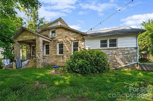 304 Old Bristol Rd, Boone, NC, 28607-7622 | Card Image