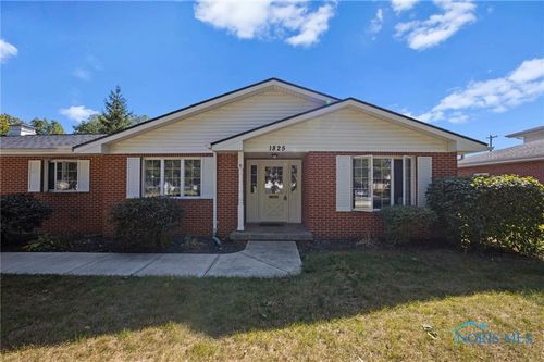 1825 Greendale Ave, Findlay, OH, 45840-6917 | Card Image