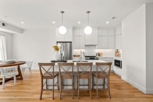 3-298 Maverick St, Boston, MA, 02128-5220 | Card Image