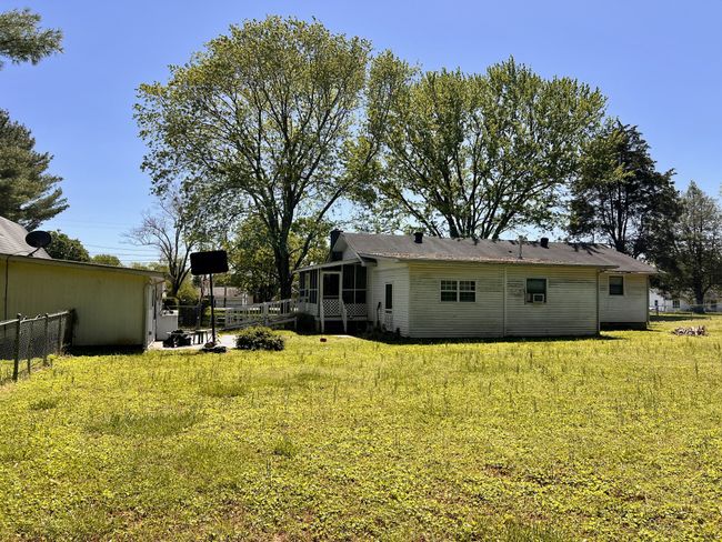 1112 Cumberland St, House other with 3 bedrooms, 2 bathrooms and 8 parking in Decherd TN | Image 42