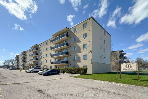 101-936 Glen St, Oshawa, ON, L1J5Z7 | Card Image