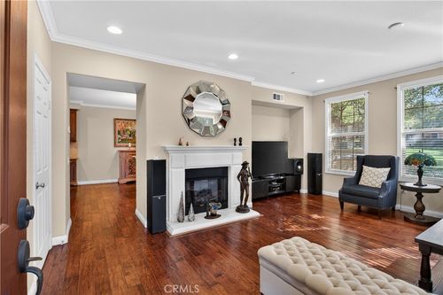 43 Long Mdw, Irvine, CA, 92620 | Card Image