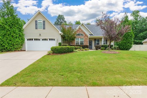 277 Hillsborough Ln, Rock Hill, SC, 29732-8379 | Card Image