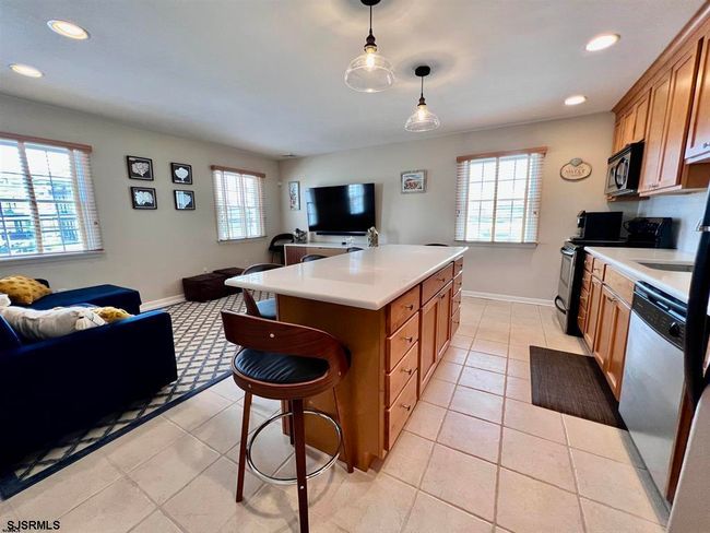 APT-3 - 7811 Atlantic Ave, Condo with 2 bedrooms, 1 bathrooms and null parking in MARGATE CITY NJ | Image 11
