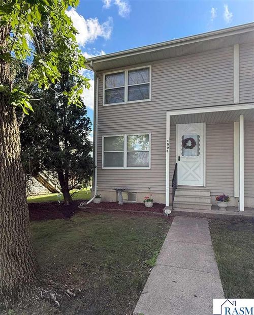 1306 S German St, New Ulm, MN, 56073-3478 | Card Image