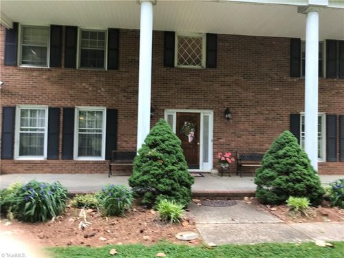 1727 Harrison Crossroad Loop, Reidsville, NC, 27320 | Card Image