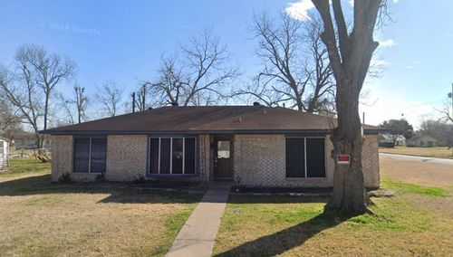 436 7th St, Hempstead, TX, 77445-4616 | Card Image