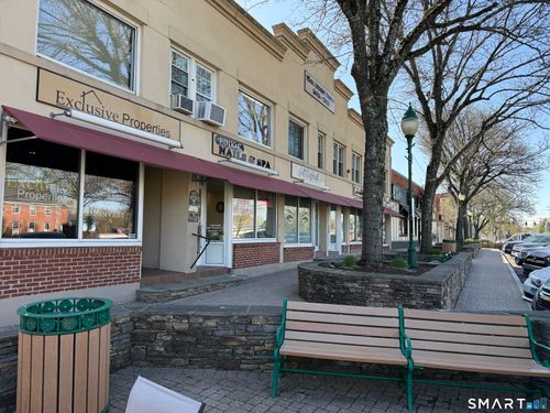 3-1052 Main St, Newington, CT, 06111-2937 | Card Image