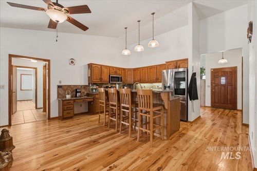 910 14th, Mountain Home, ID, 83647-2345 | Card Image