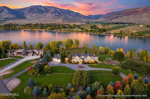 348 E 6900 East, Huntsville, UT, 84317 | Card Image