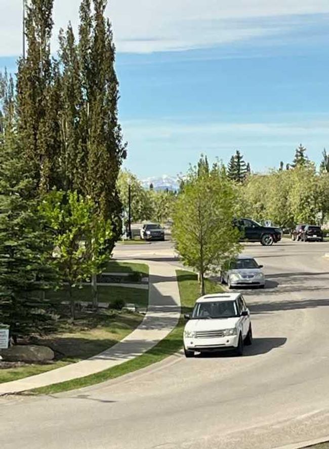 409 - 15 Cougar Ridge Landing Sw, Condo with 3 bedrooms, 3 bathrooms and 2 parking in Calgary AB | Image 24