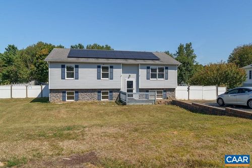 197 Sherwood Dr, WAYNESBORO, VA, 22980-9286 | Card Image