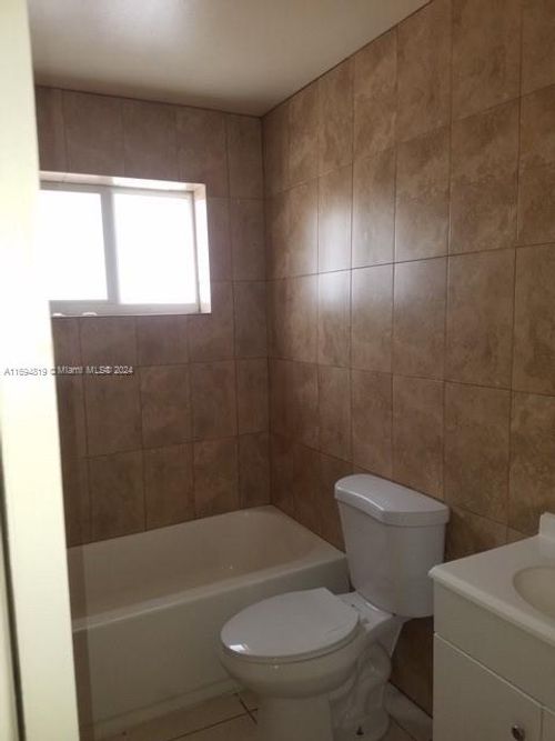 apt-12-1324 Ne 127th St, North Miami, FL, 33161-5169 | Card Image