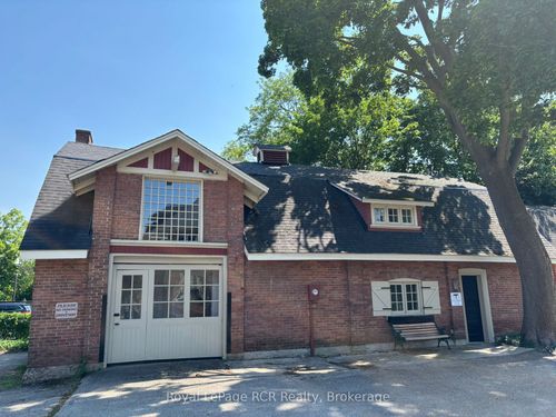 249 10th St W, Owen Sound, ON, N4K3R2 | Card Image