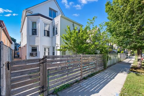 4026 N Kimball Ave, CHICAGO, IL, 60618-3312 | Card Image