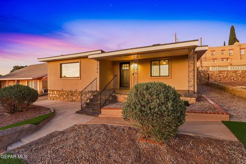 2206 N Florence St, El Paso, TX, 79902-3222 | Card Image