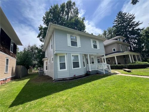2722 Seneca St, Saint Joseph, MO, 64507-1609 | Card Image