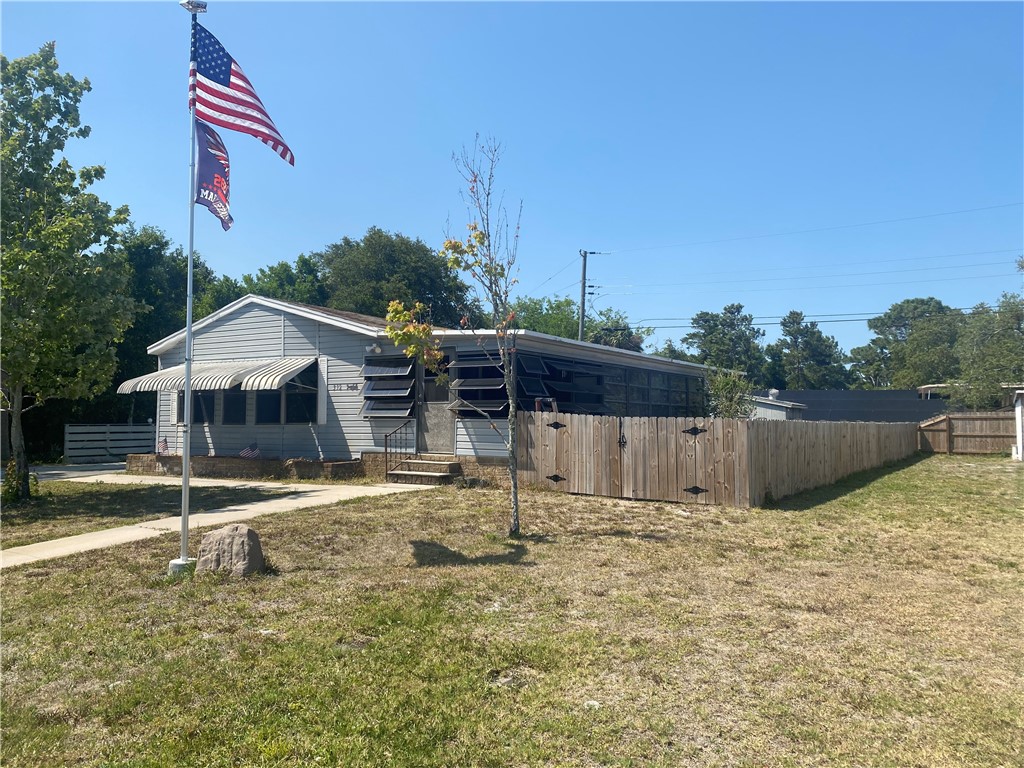 Valencia St, Sebastian, FL 32958