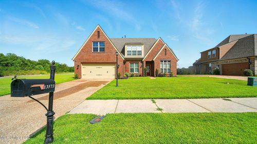 13573 Lapstone Ln, Olive Branch, MS, 38654-8973 | Card Image