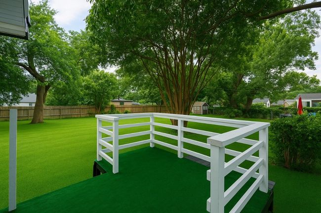 View of yard= VIRTUAL STATING | Image 10