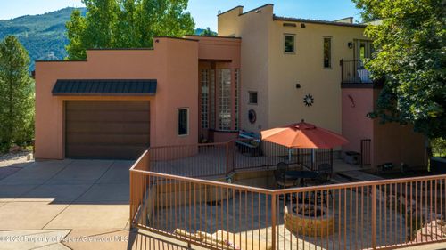 908 Red Mountain Dr, Glenwood Springs, CO, 81601-3239 | Card Image