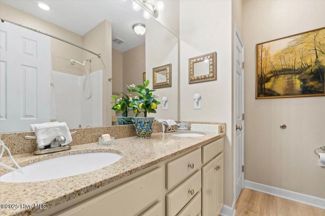 Primary Bath | Image 16