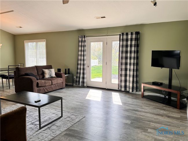 1226 Bellaire Ave, House other with 3 bedrooms, 2 bathrooms and 2 parking in Bryan OH | Image 5