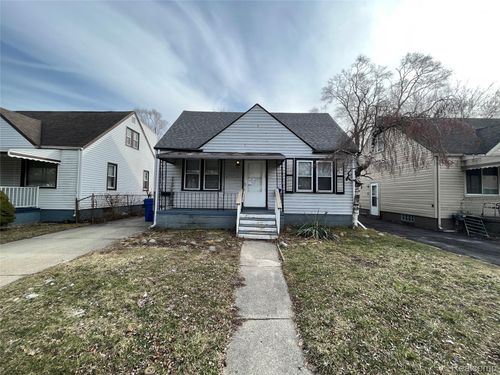 7552 Westminster Ave, Warren, MI, 48091-4888 | Card Image