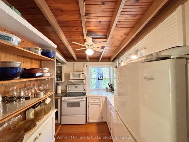 81 Thompson Ave, House other with 3 bedrooms, 1 bathrooms and 2 parking in Southampton ON | Image 33