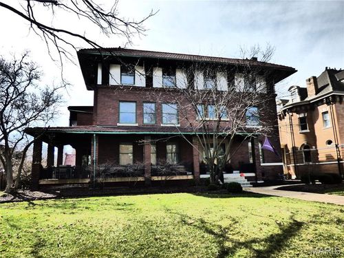 4500 W Pine Blvd, Saint Louis, MO, 63108-2186 | Card Image