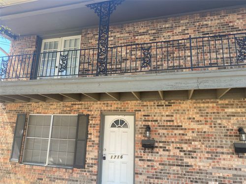 1716 N Travis St, Sherman, TX, 75092-3764 | Card Image