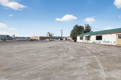 965 S Old Highway 191, Malad City, ID, 83252 | Card Image