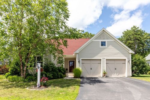 15 Southview Way, Plymouth, MA, 02360-5095 | Card Image