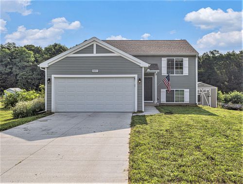 17472 Pebble Ln, Battle Creek, MI, 49014-8452 | Card Image