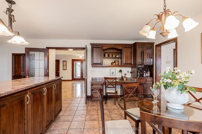 4734 Lakeside Lane, House other with 6 bedrooms, 5 bathrooms and 4 parking in Bath ON | Image 16
