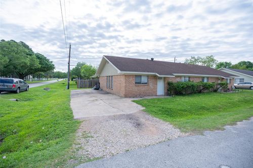 3011 Orange Street, Waller, TX, 77484 | Card Image