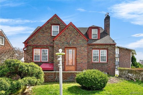 841 Cleveland Dr, Cheektowaga, NY, 14225-1115 | Card Image