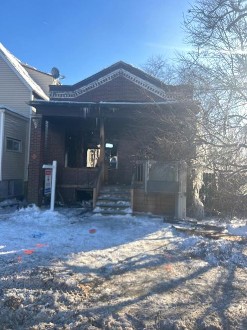 1507 W Marquette Rd, Chicago, IL, 60636-3401 | Card Image