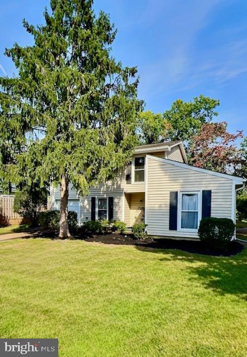 13708 Lynncroft Drive, CHANTILLY, VA, 20151 | Card Image