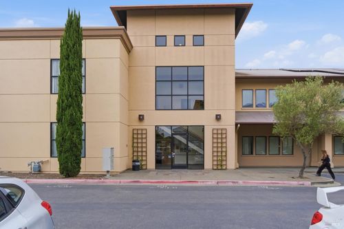 102-1550 Airport Blvd, Santa Rosa, CA, 95403-1095 | Card Image