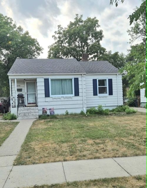 1430 11th Street N, Fargo, ND, 58102 | Card Image