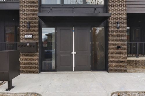 4-4130 Trumbull St, Detroit, MI, 48208-2938 | Card Image